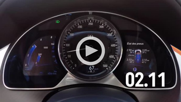 Bugatti Chiron’un 16 saniyede 320 kilometrelik hız testi