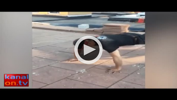 Ellerini kullanmadan şınav çeken adamın sırrı!