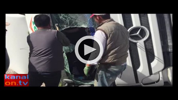 Konya’da devrilen kamyonun sürücüsü yaralandı