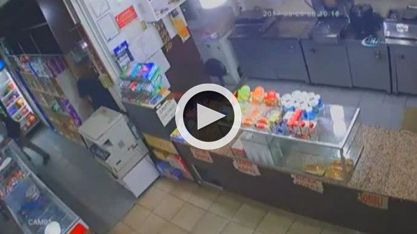 Hastane kantinindeki silahlı saldırı kamerada