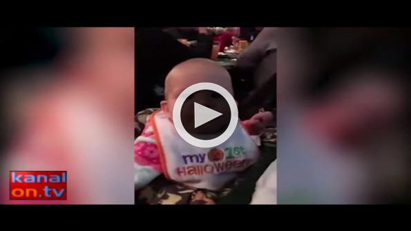 Böyle iştahla yemek yiyen bebek görmediniz