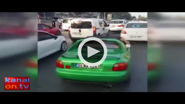 Trafik magandası düğün konvoyunda tehlike saçtı!