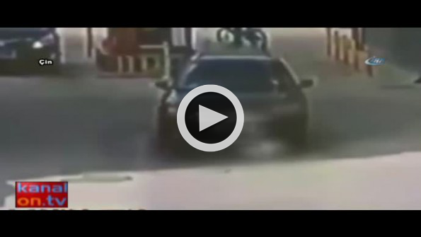 Tartıştığı kadını arabayla ezdi!