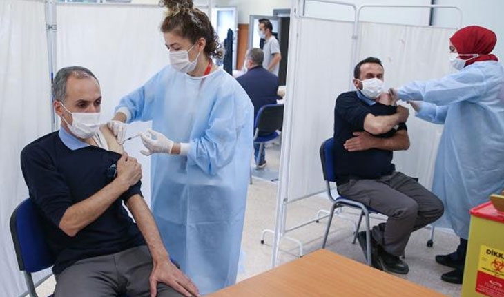 COVID-19 geçirenlere BioNTech aşısı tek doz uygulanacak