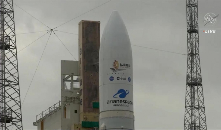 NASA, dünyanın en büyük uzay teleskobu James Webb’i uzaya fırlattı