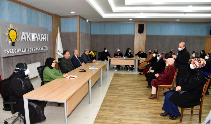 AK Parti Selçuklu Kadın Kolları seçim stratejisini belirledi