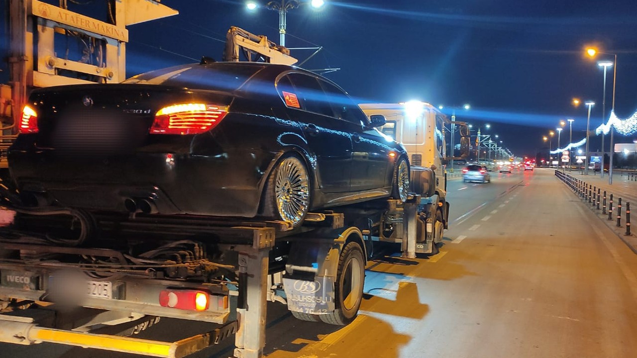 Konya’da otomobilinde çakar ve siren sistemi kullanan sürücüye ceza