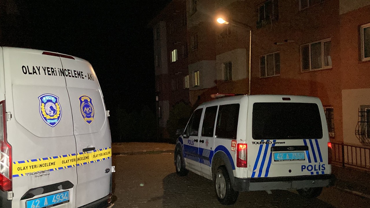 Konya’da evine gittiği husumetlisini silahla ağır yaraladı