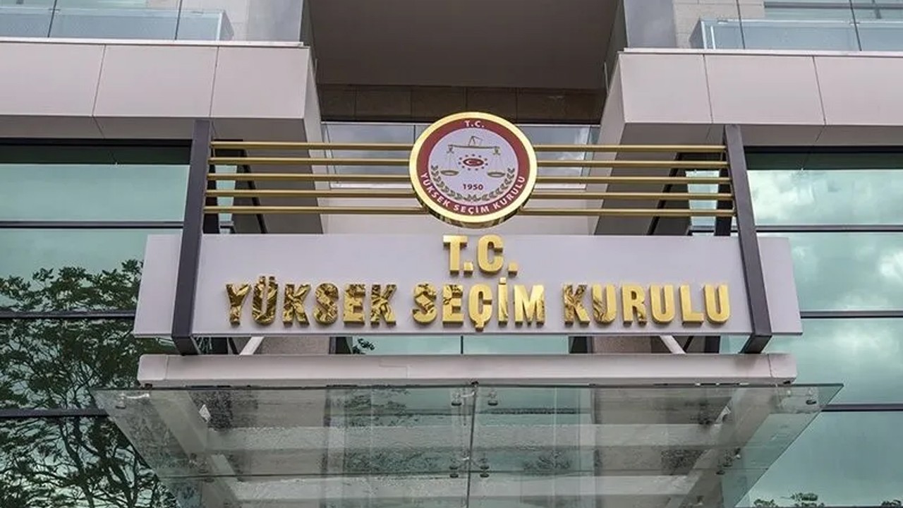 Barolar, seçim işlemlerini, “seçmen“ olarak izleyebilecek