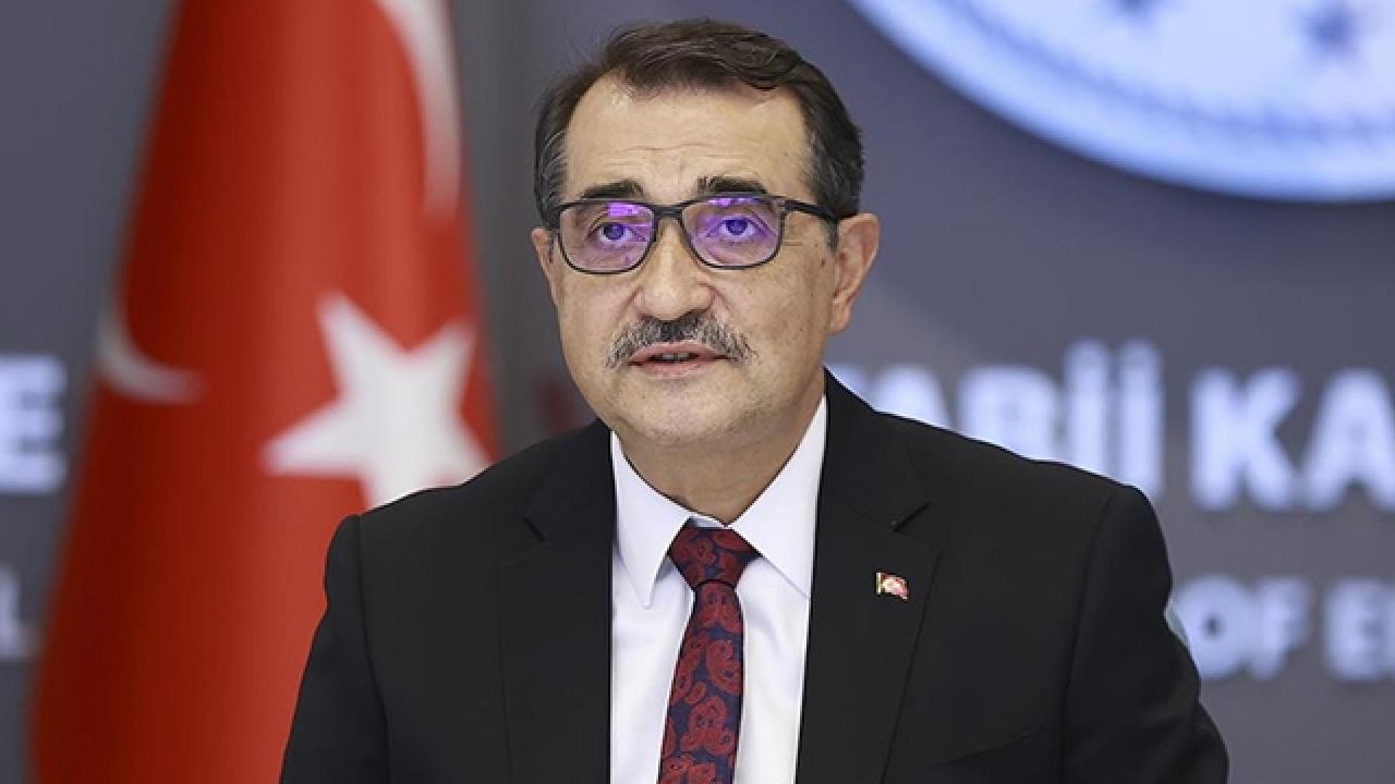 Bakan Dönmez: Millet için ter dökmek bizim şeref madalyamızdır