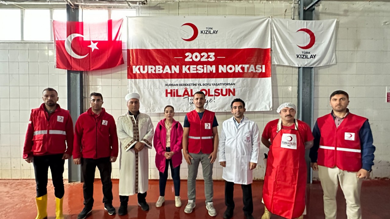 Türk Kızılay, Türkiye ve 21 ülkede kurban eti dağıtmaya başladı